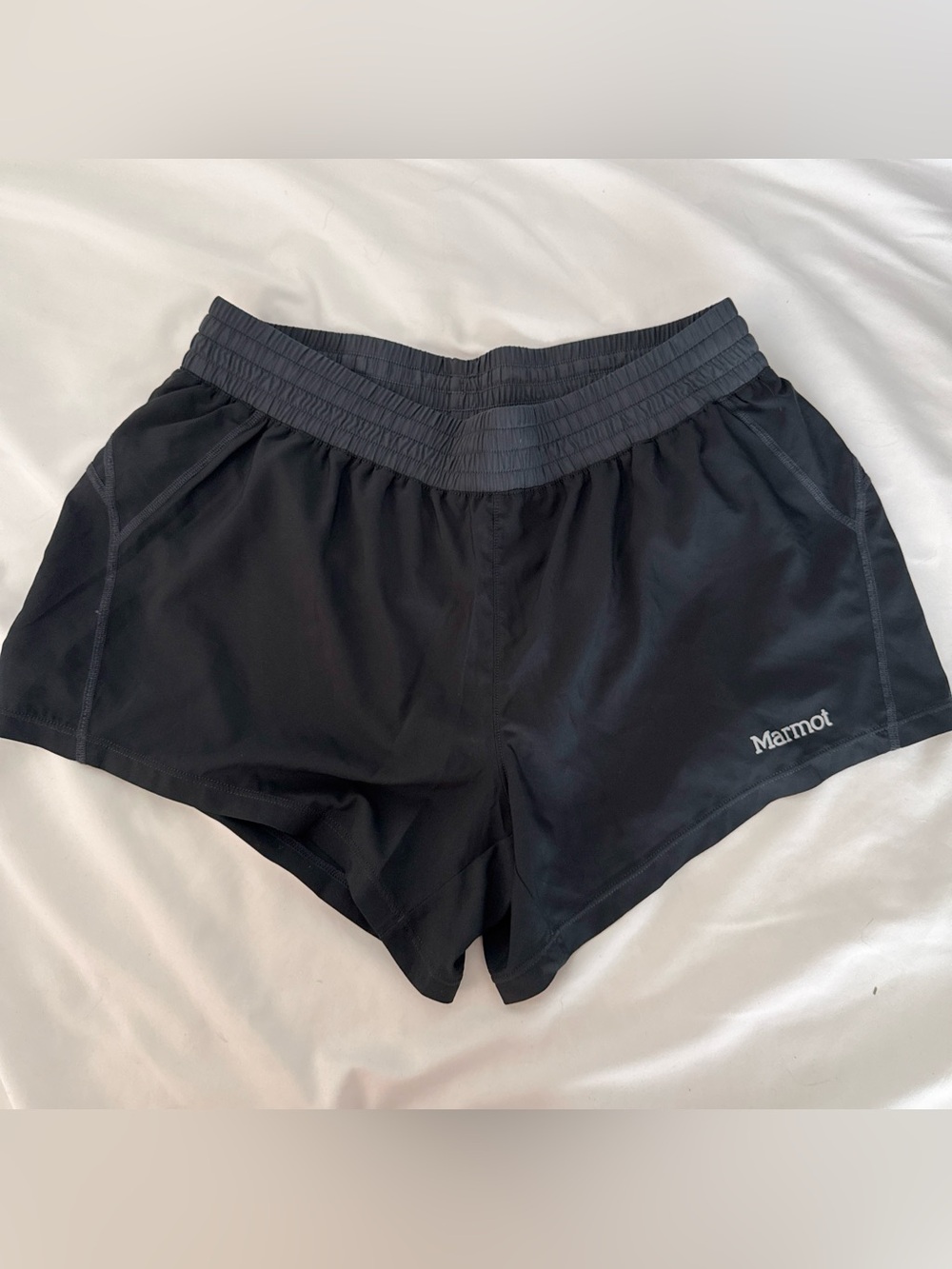 Marmot Women's Black Running Shorts with Elastic Waistband